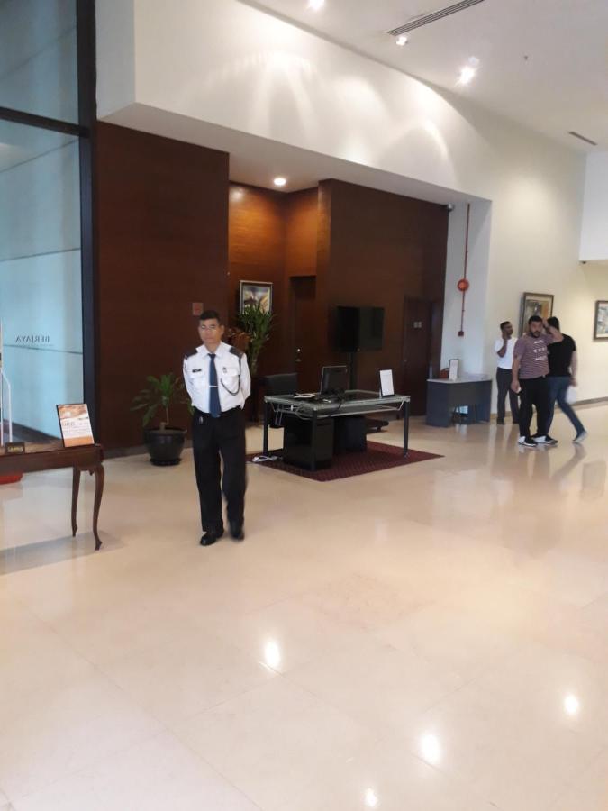 Pangsapuri Raymond Suites At Berjaya Times Square *