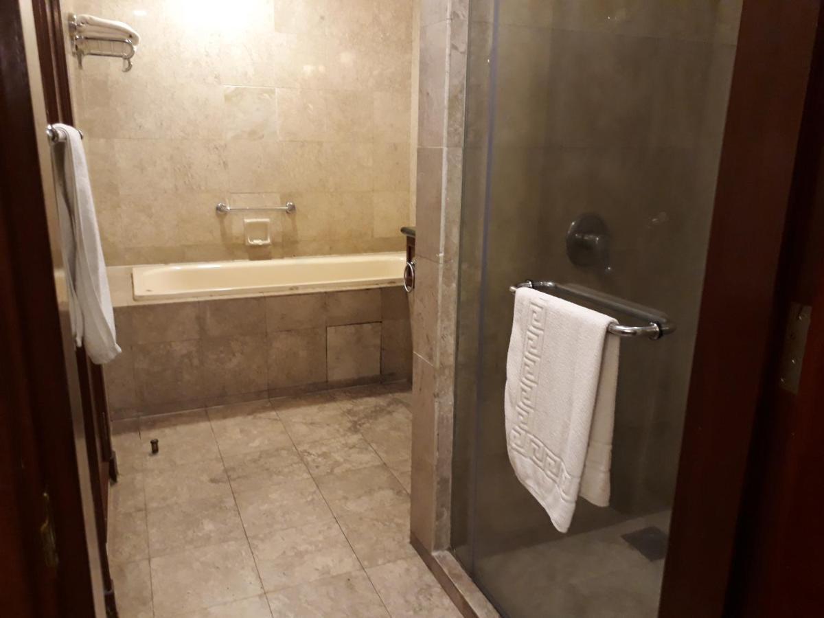 Pangsapuri Raymond Suites At Berjaya Times Square