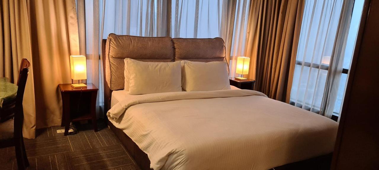 Raymond Suites At Berjaya Times Square Pangsapuri *