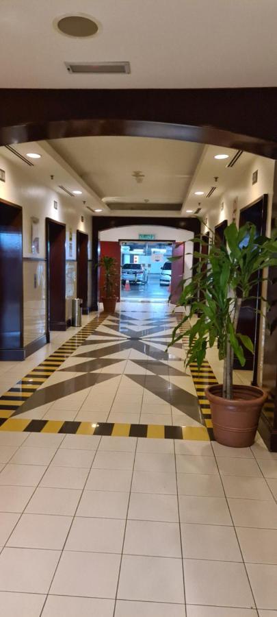 Raymond Suites At Berjaya Times Square