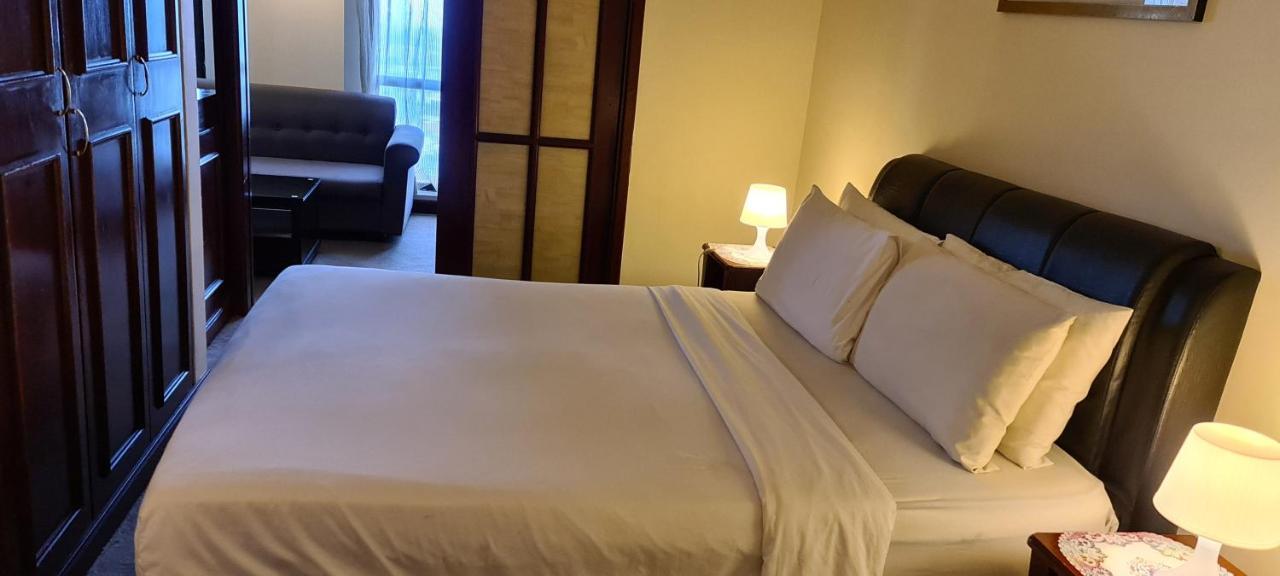 Raymond Suites At Berjaya Times Square Pangsapuri