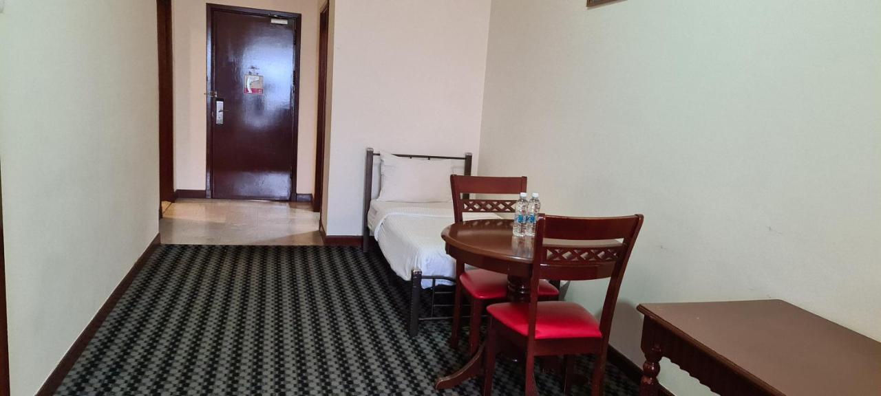 Raymond Suites At Berjaya Times Square Pangsapuri *